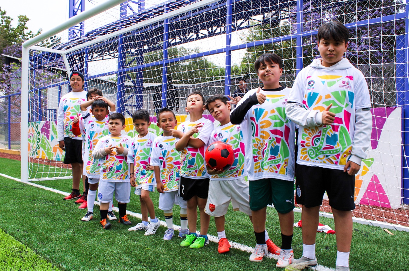 Inauguración cancha Deportivo Contreras 1.jpg
