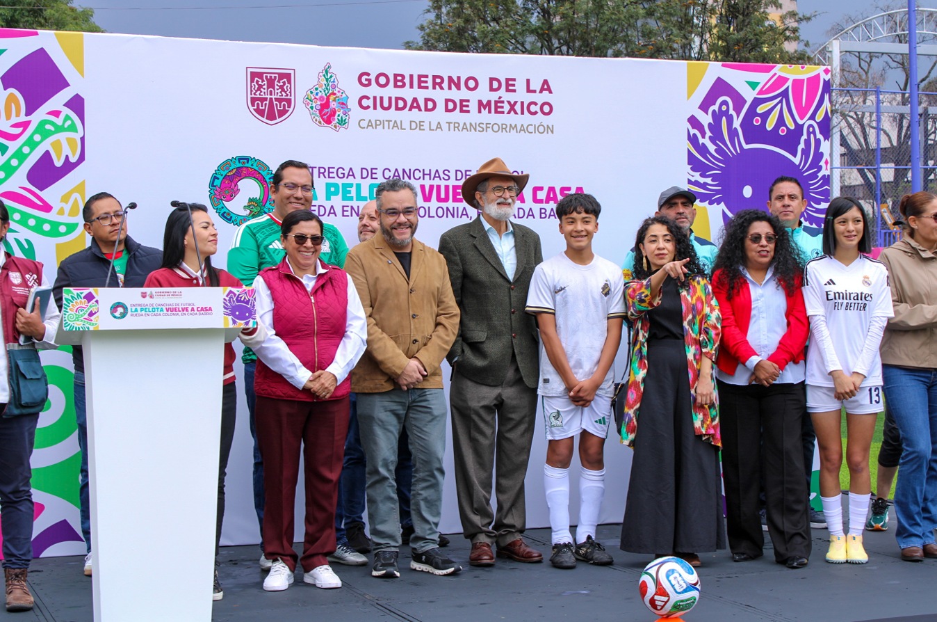 Inauguración cancha Deportivo Contreras 2.jpg